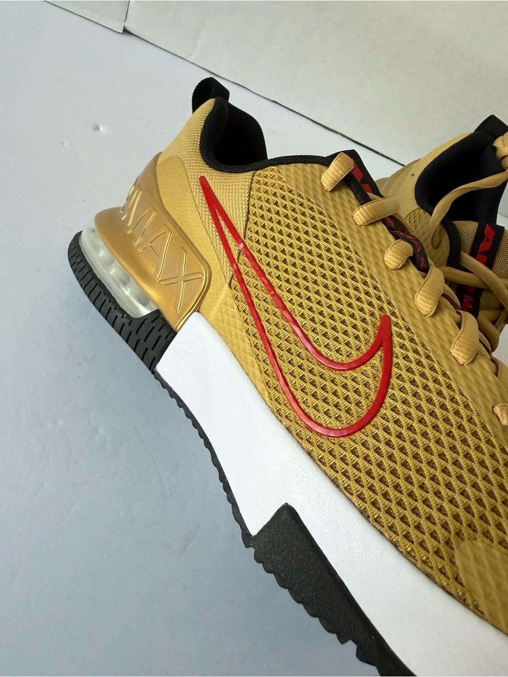 Nike Air Max Alpha Trainer 6  FQ1833-700 Men’s  15 FLT Gold  /iniversity Red New